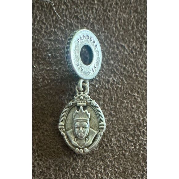 Pandora Disney SNOW WHITE/EVIL QUEEN dangle charm silver .925 - Picture 2 of 3